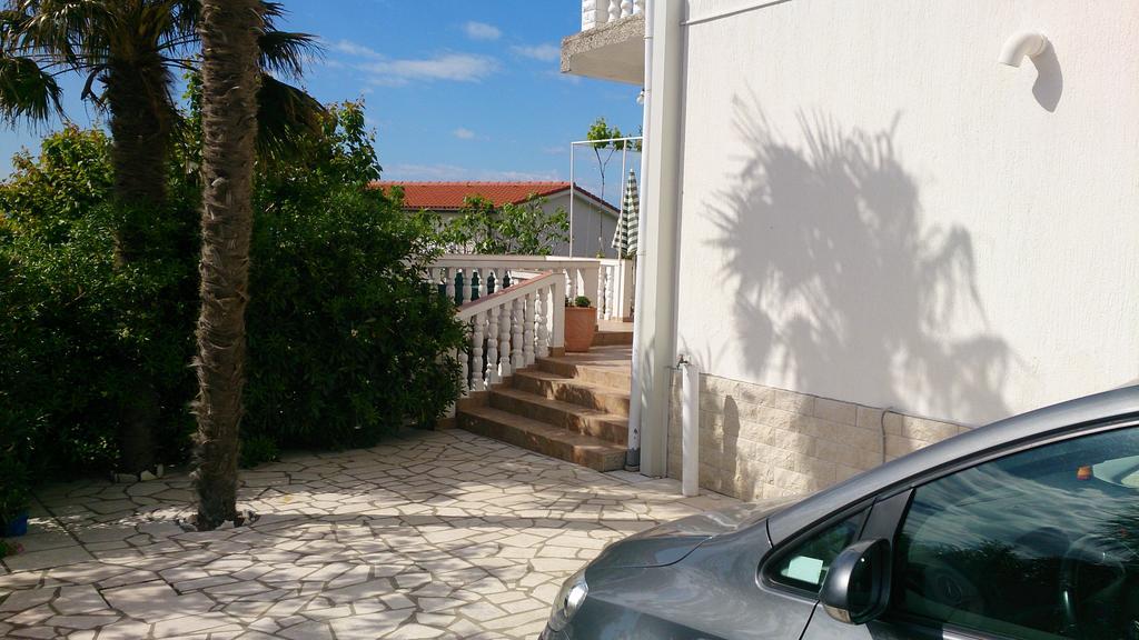 Apartments Patalic Lopar Exterior foto